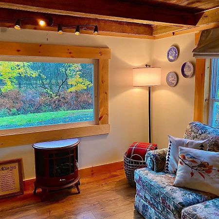 Charming 120-Year-Old Farmhouse By The Creek. Starlight 外观 照片