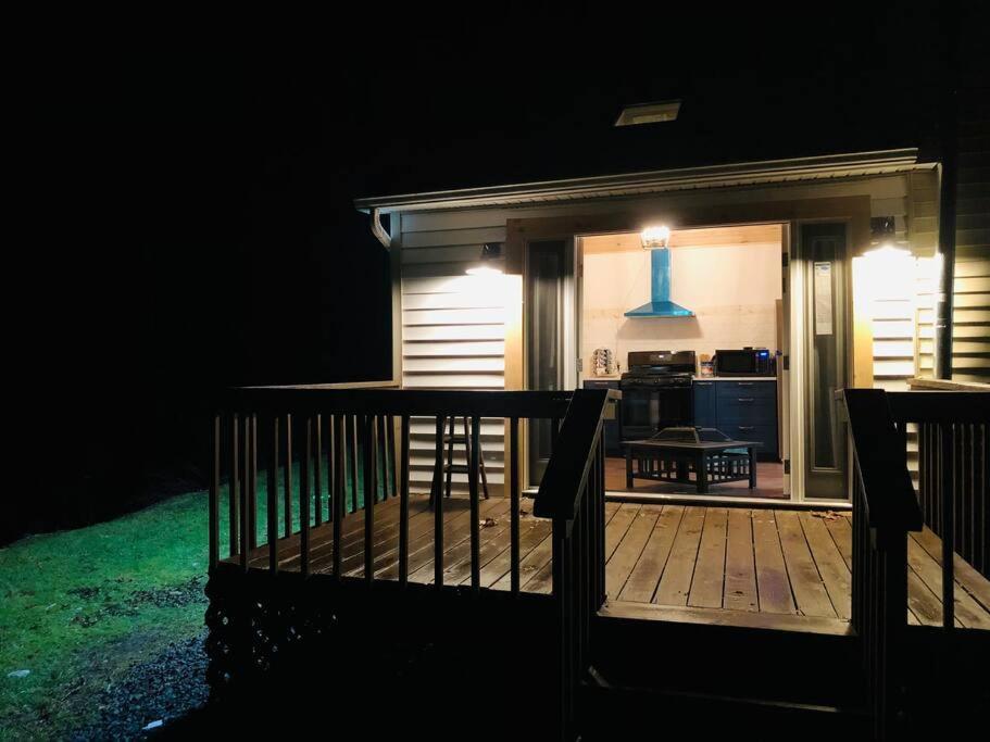 Charming 120-Year-Old Farmhouse By The Creek. Starlight 外观 照片